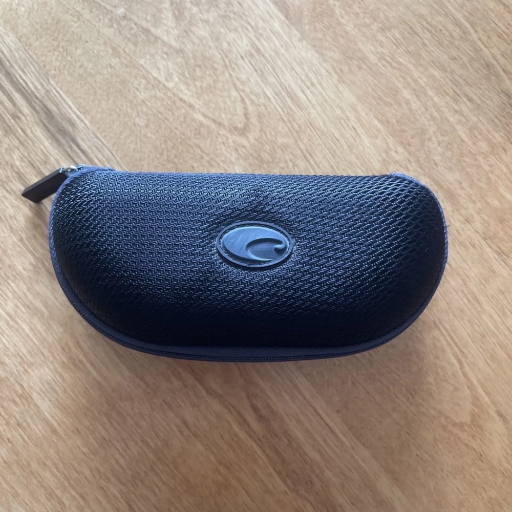 Genuine Costa Del Mar Sunglasses Hard Zip Up Clam Shell Case Black Logo